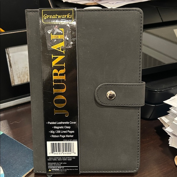 Black Journal with Magnetic Clasp - Picture 3 of 6